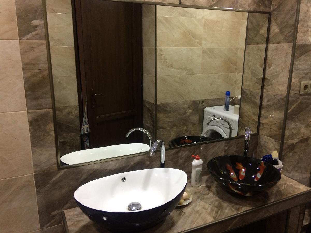 Vip Apartment At Gamrekeli Str 1 Tbilisi Ngoại thất bức ảnh